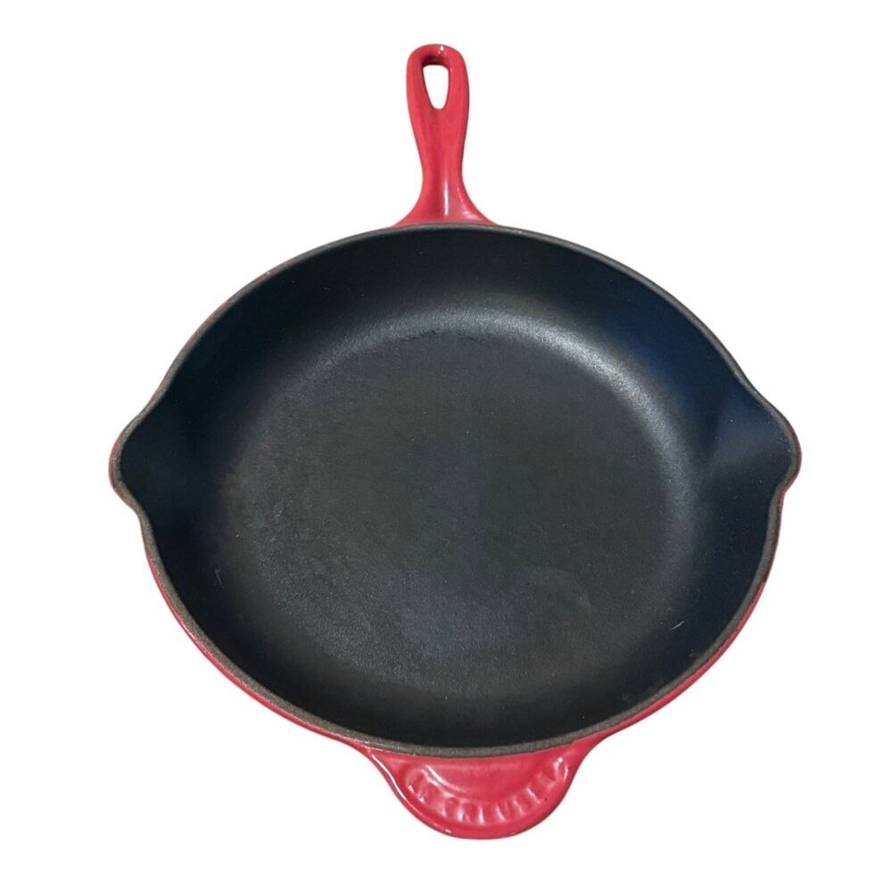 VTG Le Creuset 10.25" Cast Iron Double Spout Pan in Red